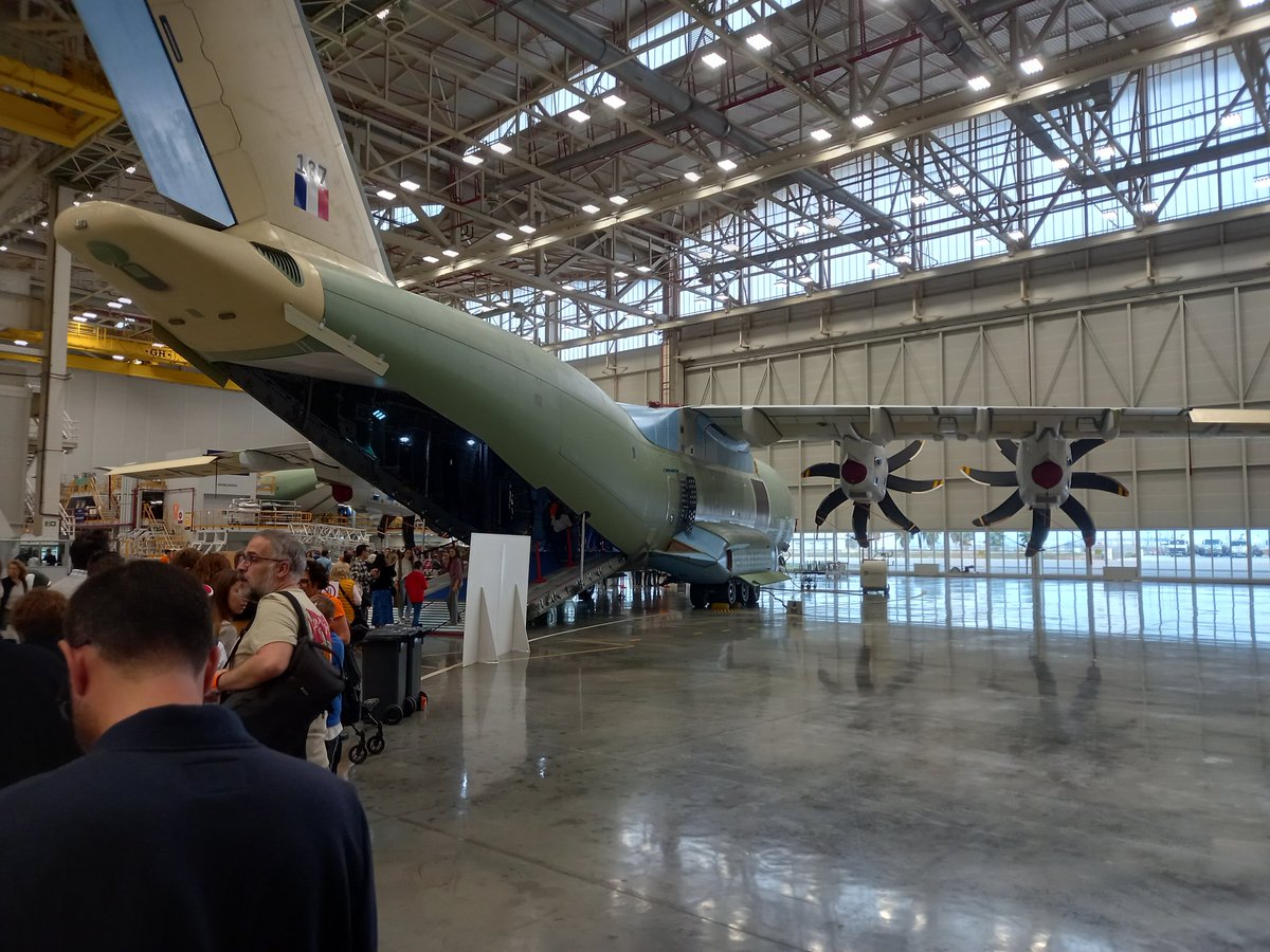 reeogdu's tweet photo. Visitando #Airbus100Fest https://t.co/OaEe0wcNHT
