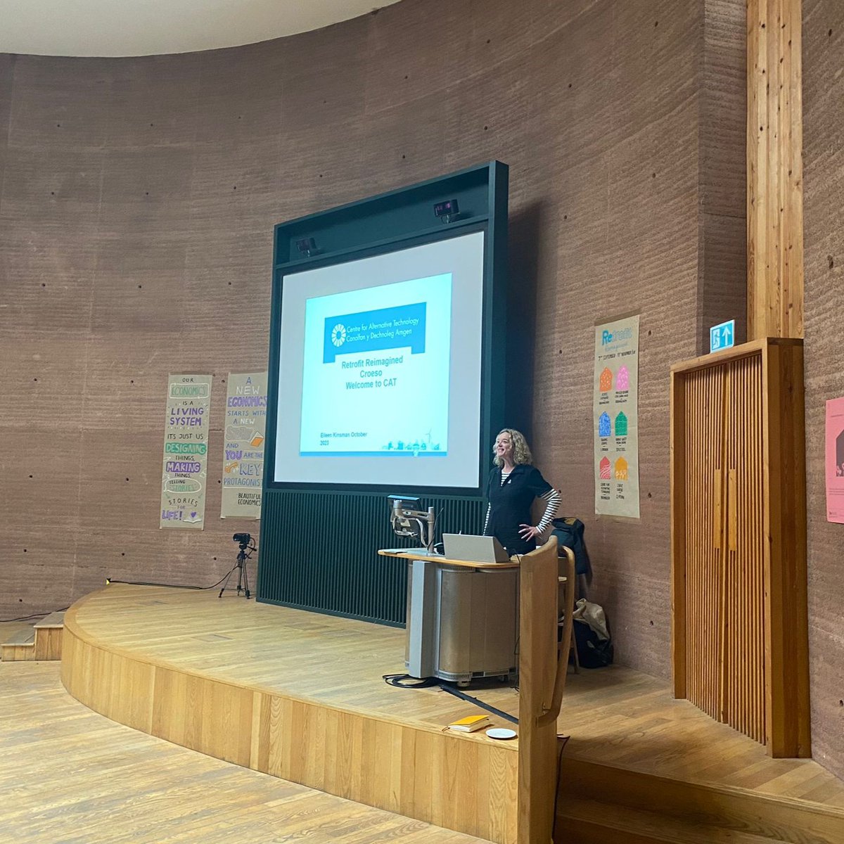 A huge warm welcome to everyone joining us at CAT this weekend for the next leg of #RetrofitReimagined – an inspiring series of events from <a href="/CIVIC_SQUARE/">CIVIC SQUARE</a>. Delighted to be hosting, and looking forward to a packed programme of discussions, talks, workshops and tours 💬🔨💚