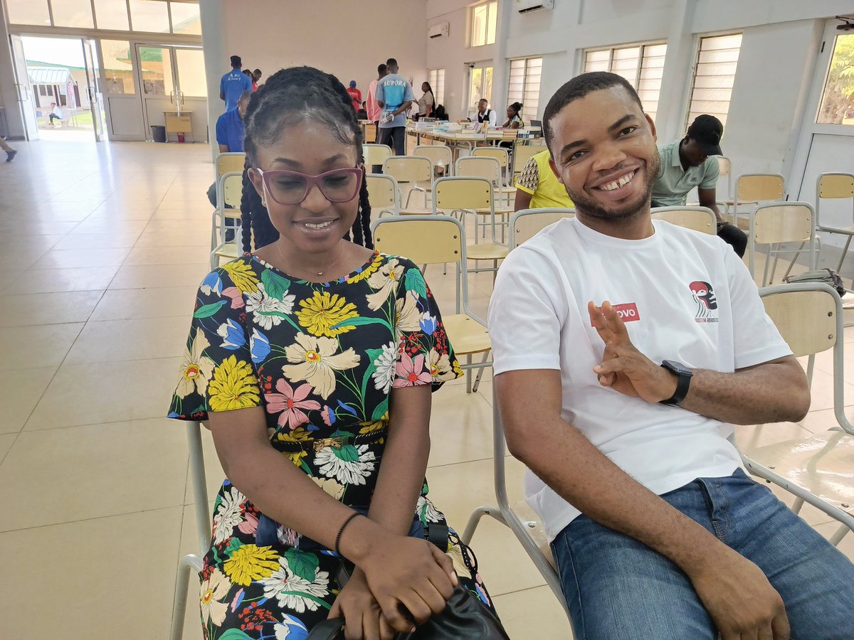 AdikaHilda's tweet photo. @akobed_ was around and he is already enjoying the interaction. 
#BarCampHo
#BcHo https://t.co/CpYpN1cUT4
