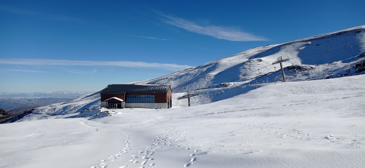 websierranevada's tweet photo. #FelizFinde #SierraNevada 😍 https://t.co/6blKTIdb8X