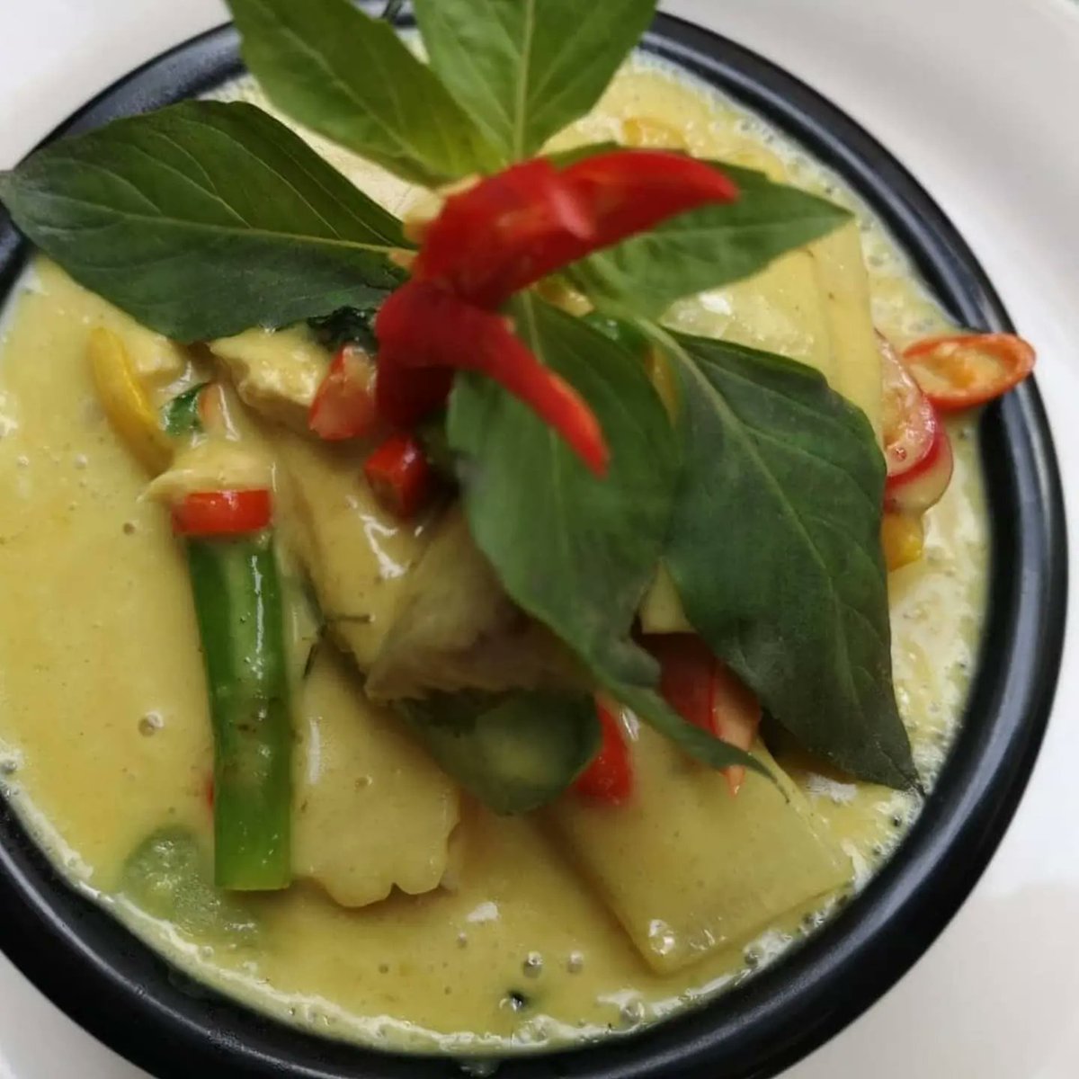 Treat yourself to Lunch at Lemongrass, we are open from 12.30 🤩

Book your table or browse our menus here 👉lemongrass.ie

#Lemongrass #Carlow #Clonmel #Kilkenny #Lunchspecial #AsianCuisine #stirfry #healthyspecial
