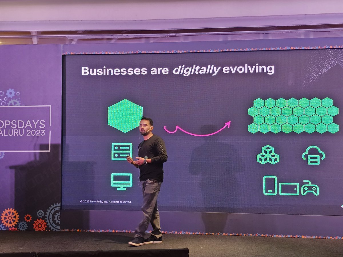 devopsdays_blr's tweet image. We have @newrelic telling us more about challenges with current instrumentation, open telemetry, NRBD ( new relic database) and more... 

Thank you @newrelic for being our sponsor. #DevopsDaysBLR  is possible because of you 💖