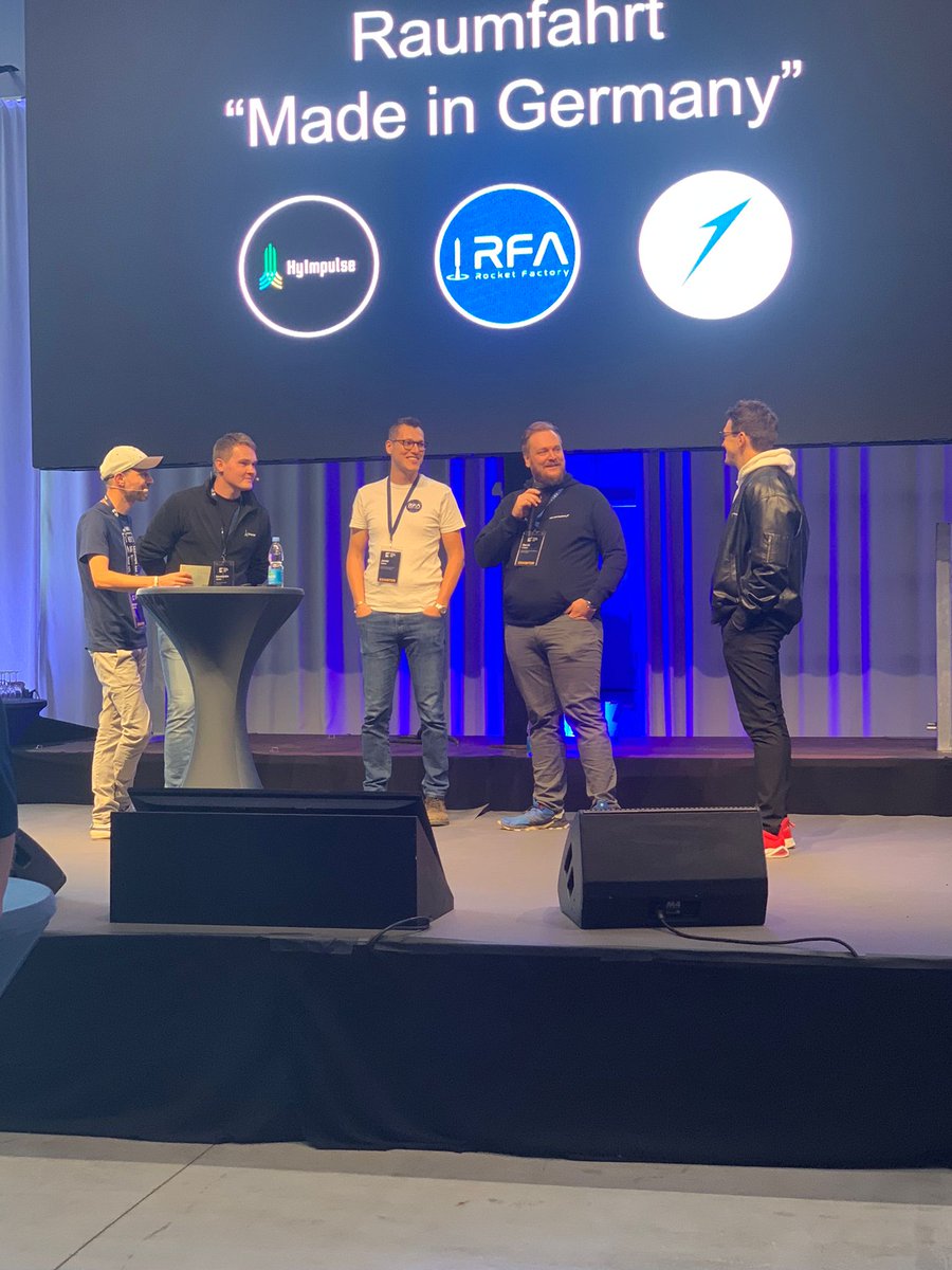 rfa_space's tweet image. We are at the @spacecreatorday! Visit us at our booth and have the chance to win merch and a Lego RFA ONE! 🚀

(But be aware: the quiz is not that easy...)

#SpaceCreatorDay
#TeamSpace