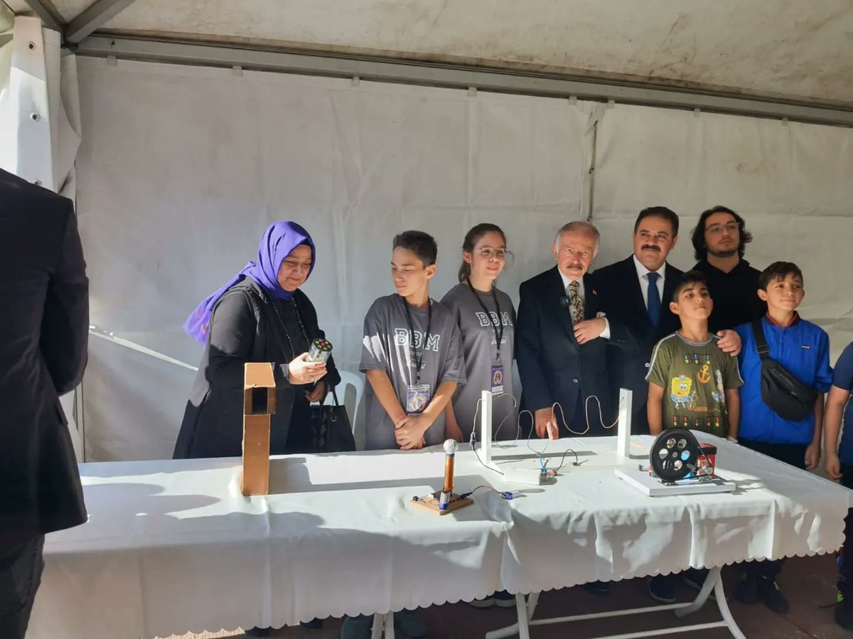akkadinbpasa's tweet photo. Belediyemizin Düzenlenmiş olduğu #BilFest Bilim Festivalin açılışına Başkanımız @gulayrahmi ile birlikte katılım sağladık. #Yenidenİstanbul https://t.co/ixDni9EQM1