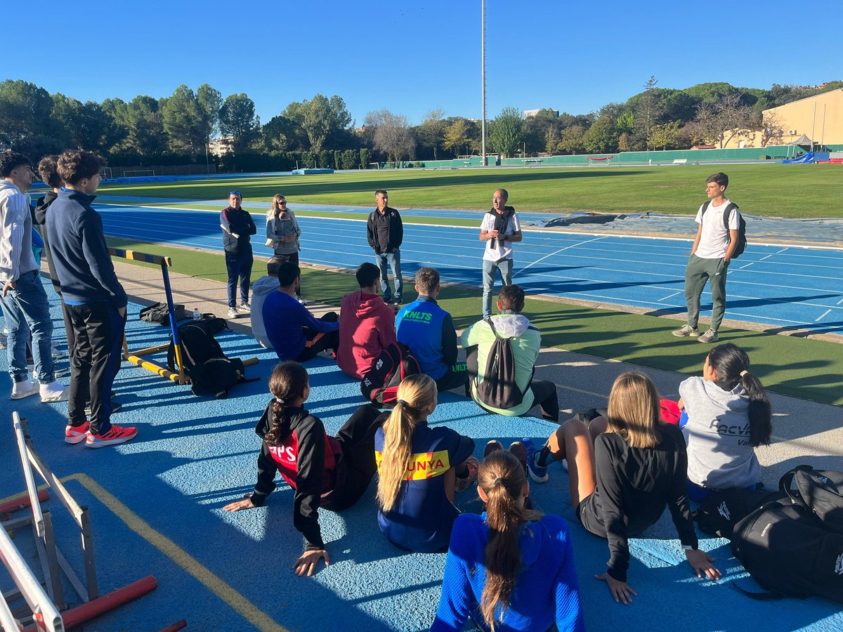 🚀 Nova jornada PNTD al <a href="/CARSantCugat/">CAR Sant Cugat</a> amb 15 atletes sub 16 a sub 18 especialitzats en fons i mig fons.

Aquesta tardor viurem quinze trobades del Programa Nacional de Tecnificación Deportiva de <a href="/atletismoRFEA/">atletismoRFEA</a> i FCA.

✍️ fcatletisme.cat/comencen-les-j…