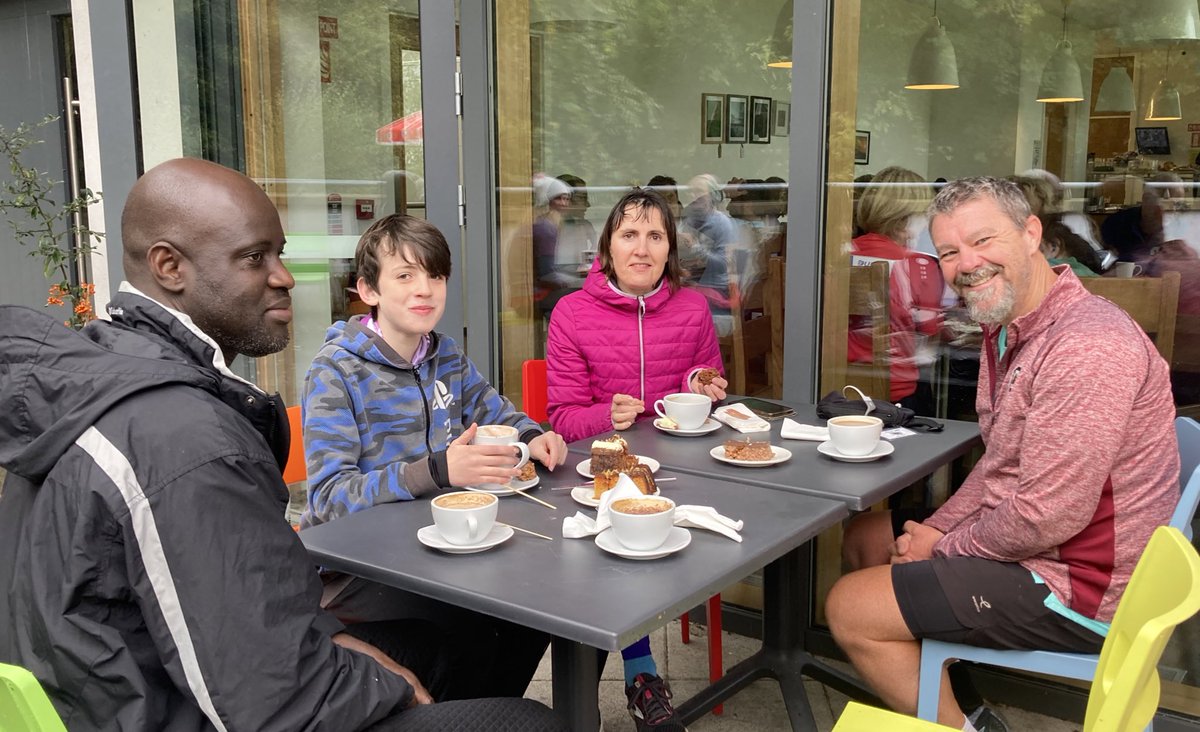 Lovely morning  at Marlay with friends from @castletown_p . A lovely place to run, friendly volunteers and great to meet some #parkrun friends @killianbyrne and #SanctuaryRunner And sure it would have been rude not to have coffee too. 
#CastletownExiles #parkrunfamily