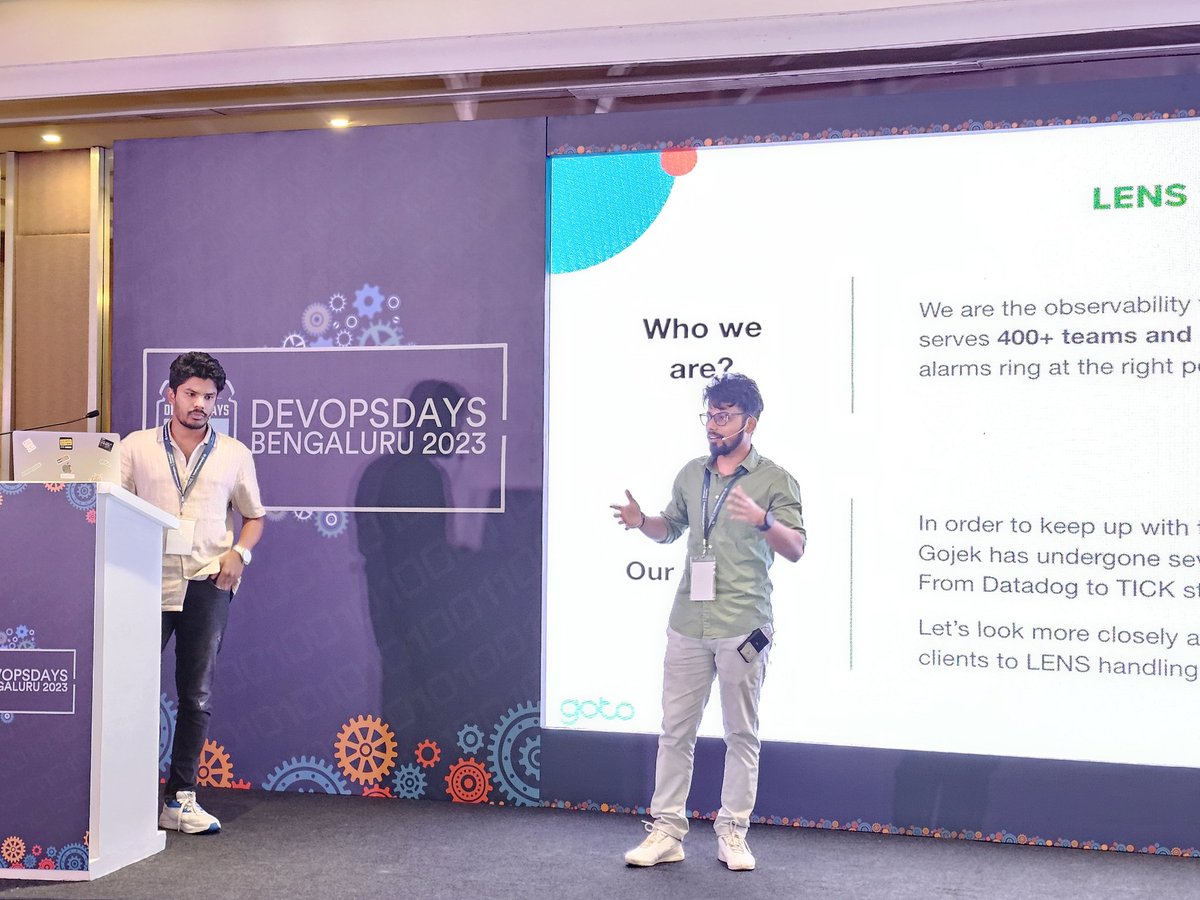 devopsdays_blr's tweet photo. We have our last talk by Kumar Harshil and 
Sivadeep Nallana from @gojektech on stage 🔥

How Gojek optimised its high scale observability systems to reduce 67% cost https://t.co/7Ih6yZbHQP