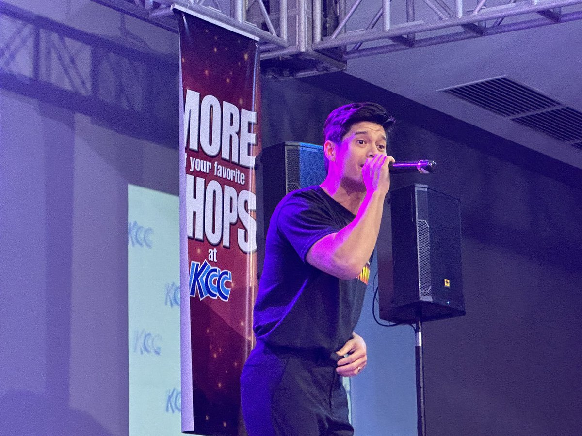 JRBcreativeprod's tweet photo. JC De Vera sa KCC Mall de Zamboanga para sa #NagAapoyNaCaravan!β€οΈβπ₯
#NagAapoyNaDamdamin Weekdays, 3:15PM na simula ngayong Lunes sa Kapamilya Channel, Kapamilya Online Live, iWantTFC, TFC, A2Z at TV5!π₯
#JRBCreativeProd
#NNDAtKCC https://t.co/jjD2Ot8333