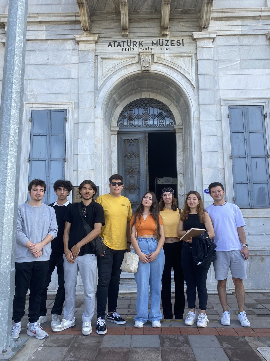 İzmir Atatürk Müzesi gezimizi gerçekleştirdik. Katılan arkadaşlarımıza teşekkür ediyoruz. Önümüzdeki etkinliklerde görüşmek üzere…