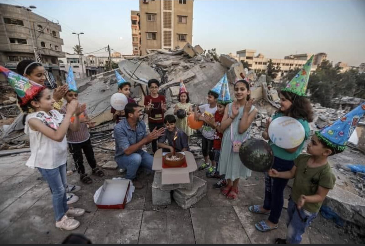 philocaaalist's tweet photo. Birthday party in Gaza, Palestine 🇵🇸. https://t.co/FBIddmDVxW