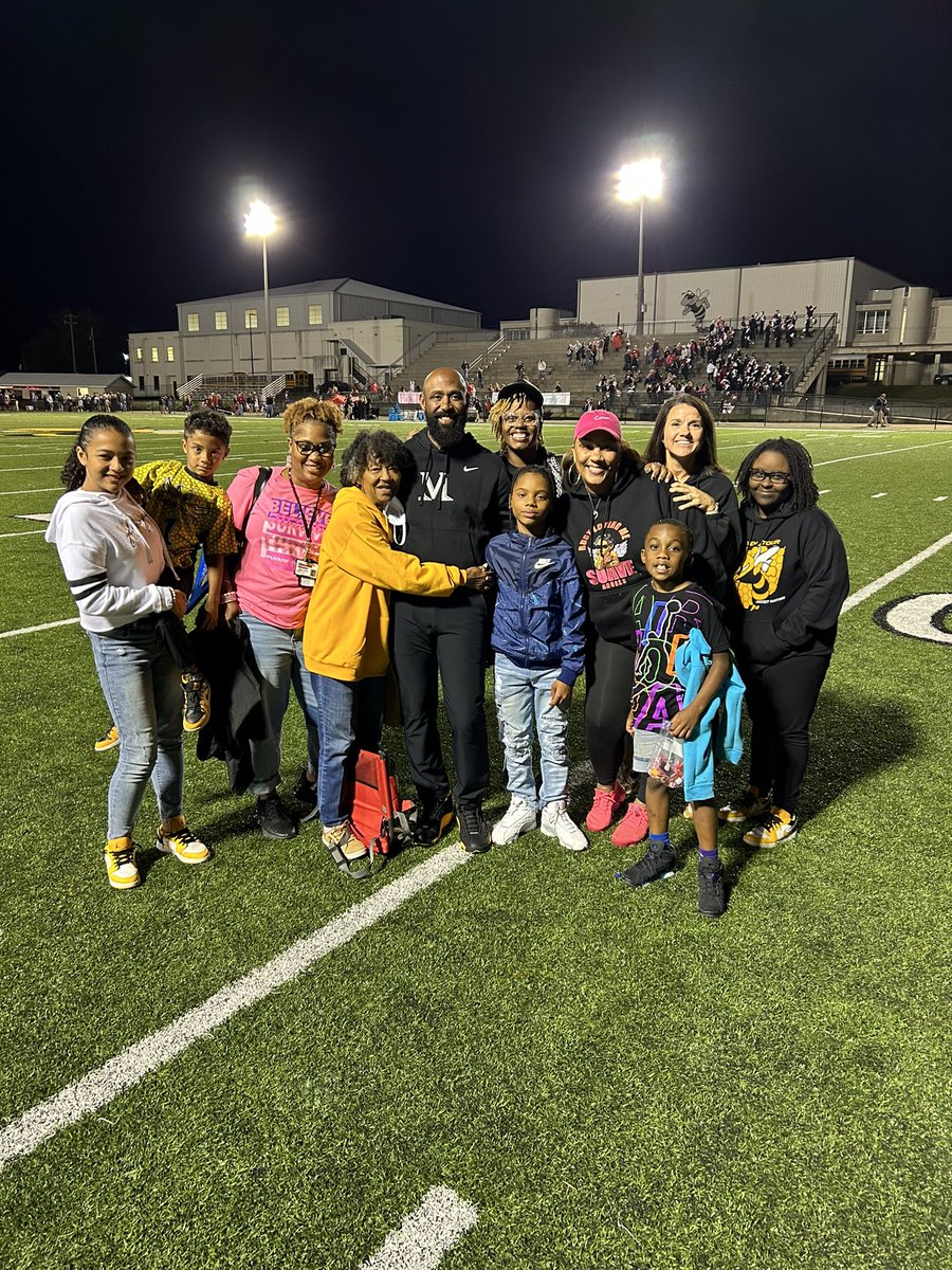 Aryvia Holmes tweet media