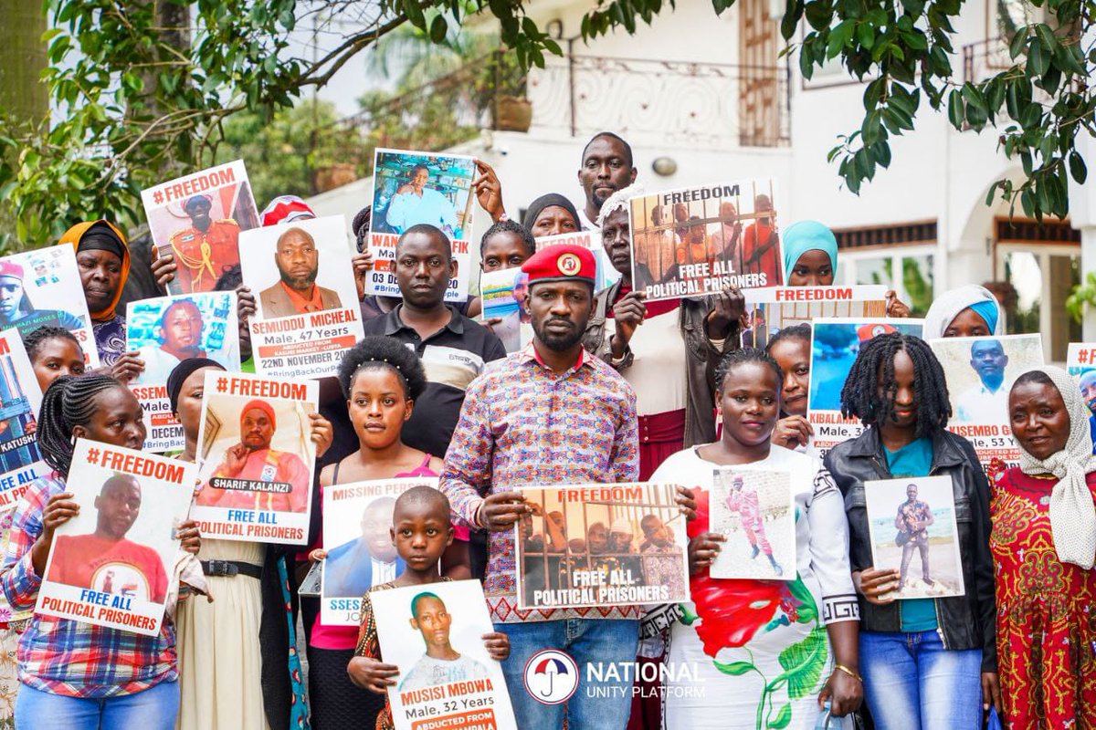 Evercewakyagu's tweet photo. #BRINGBACKOURPEOPLE OR #M7MUSTGO PROTEST
Uganda's at her worst stage: abductions, kidnappings, imprisonment, torturing & killing of innocent youths (NUP with different political views of change); are rampant.
#ProtectTheProtestUG
@UN
@SecBlinken #StopEACOP
@TotalEnergies https://t.co/2fNqHQOZ8l