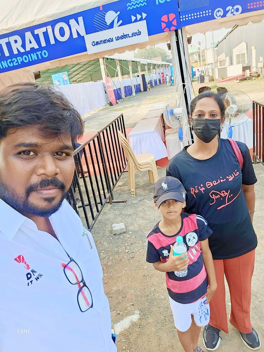 DmkNoel's tweet photo. #Unfortunately  வாழ்நாளில் ஒரு முறையாவது பார்த்துவிடமாடோமா என்ற ஏக்கத்தை சிங்கார சென்னையில் பூர்த்தி செய்தார் அருமை சகோ வலைதள போராளி @WING2point0  💝 

#DMKITWing #WING2point0 #teamPN #TMKSfc https://t.co/RI6mR8o7VO