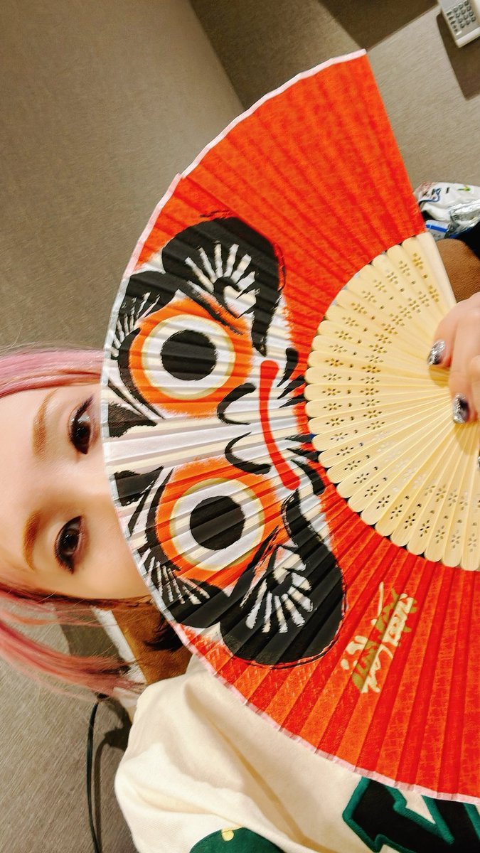 LiSA_OLiVE's tweet photo. 高崎はちゃめちゃ！笑
めちゃめちゃはちゃめちゃ楽しかった！
初群馬、最高でした！
ありがとうございましたっ！
また絶対遊ぼうね！
 #LANDERツアー　#LiSA
あっという間に9公演目。次は金沢に着陸です！よろしくね🪐🚀 https://t.co/shgmJf4je3