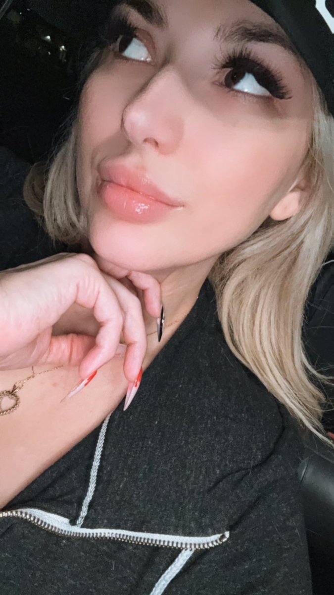 Taylor (@tastytaylor2020) on Twitter photo 