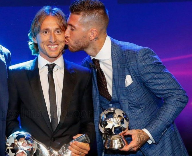 DanikRM_'s tweet photo. Hoy juegan ellos, pero en diferentes equipos 🥺🥺 https://t.co/aVWwCfLngj