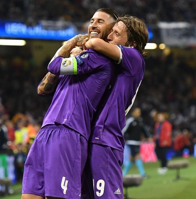 DanikRM_'s tweet photo. Hoy juegan ellos, pero en diferentes equipos 🥺🥺 https://t.co/aVWwCfLngj