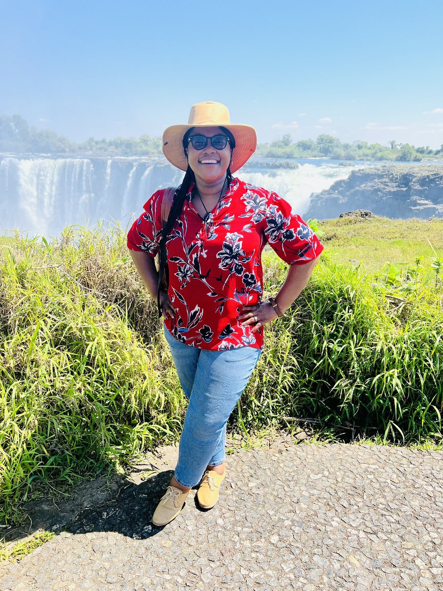 TopoRabasima's tweet photo. Beautiful Vic Falls https://t.co/VHta8meeQK