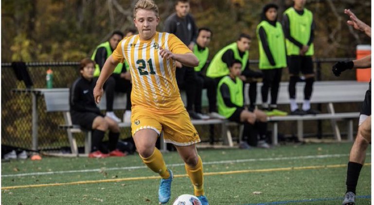 CFB247's tweet photo. Ben “Mr. Snack” Root
Clarkson University, Forward 2018-2022 https://t.co/4sOnAvm6ct