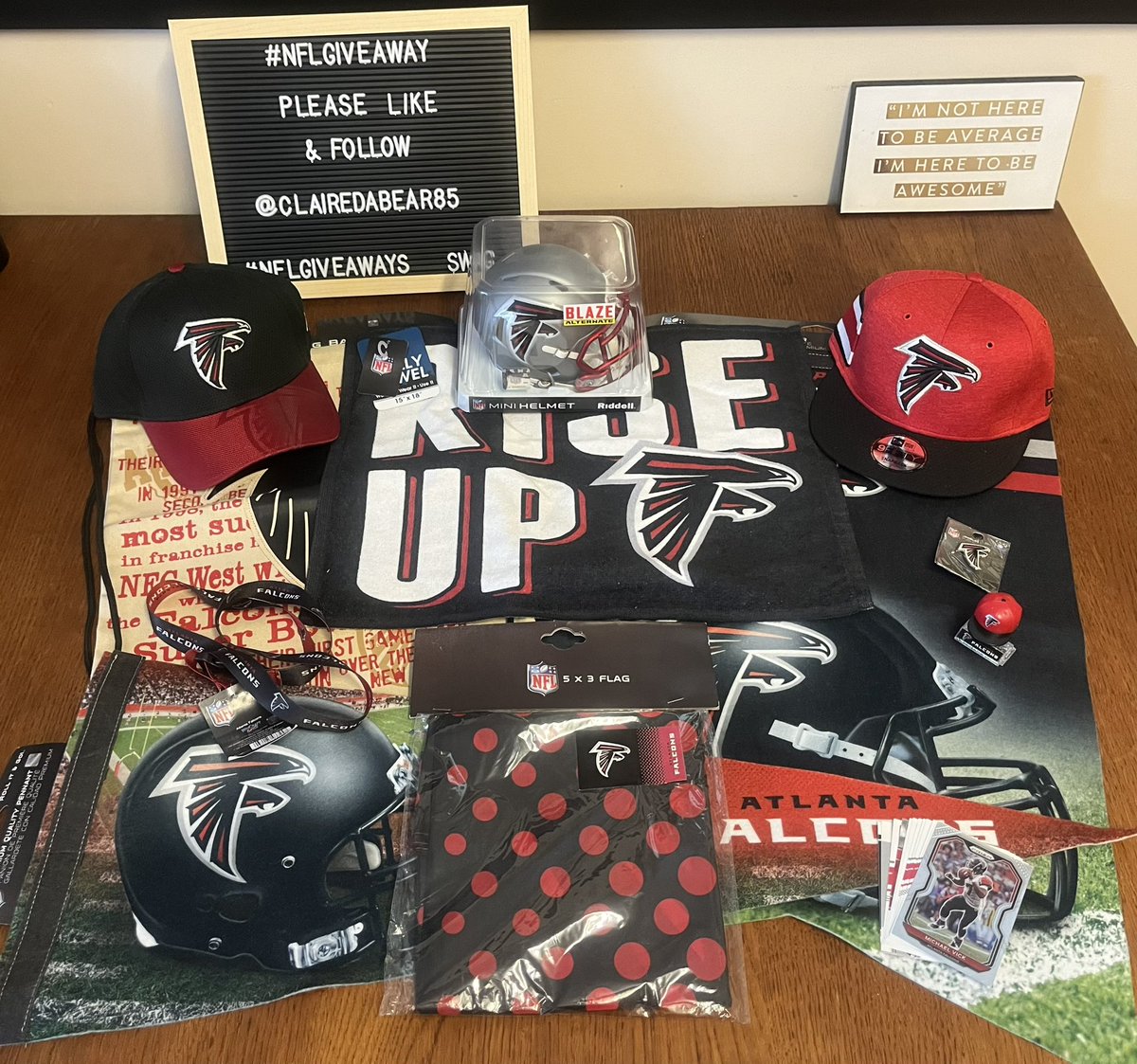#Falcons #DirtyBirds Double Hat #NFLGIVEAWAY For a chance to #win this #prize bundle packed full of red #SWAG You MUST b following <a href="/clairedabear85/">Claire Da Bear</a> &amp; RT &amp; like ❤️ this link This #Giveaway will run till the 27/10 &amp; is open 2 ALL #NFL fans globally #NFLTwitter #NFL #Atlanta #ATLvsTB