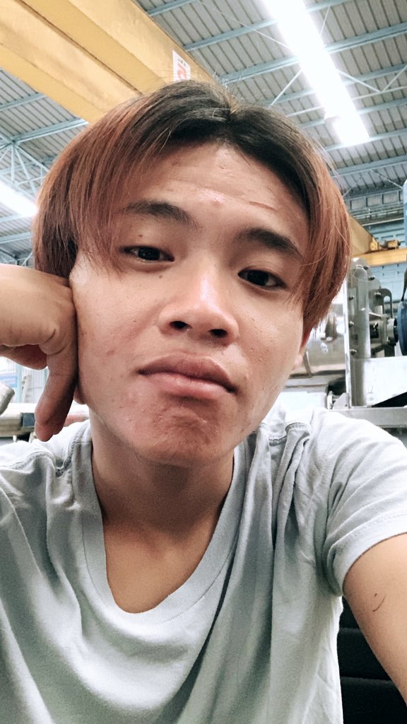 h_hasbee's tweet photo. 🫣🫣🎁 น่าเบื่อสัส55 https://t.co/Aw4EOGEvta