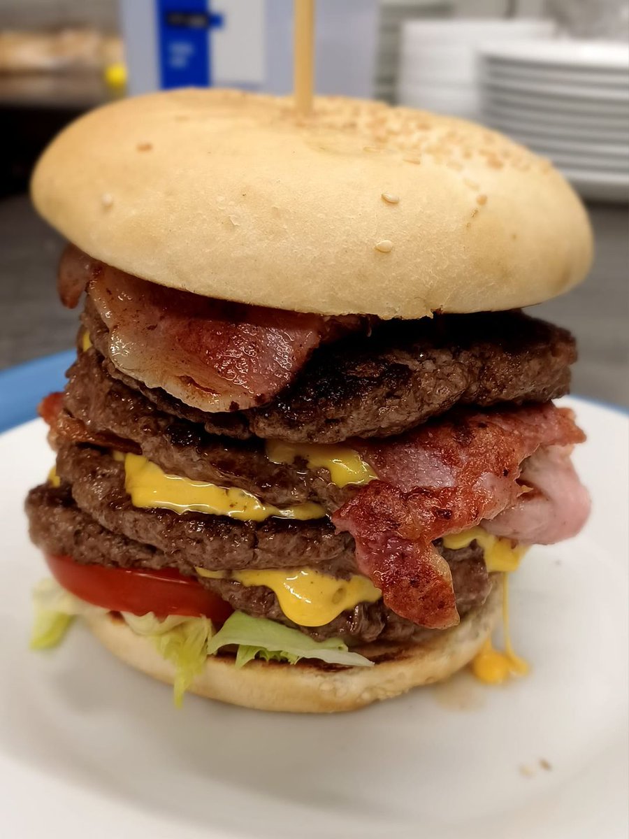 We are located within:
The New Oak 
County Oak Avenue 
Brighton 
BN1 8DJ

Eat in, takeaway, or delivered via UberEats, Deliveroo, or Just Eat 🛵

#burger #brighton #hove #SaturdayVibes #hungry #burgers