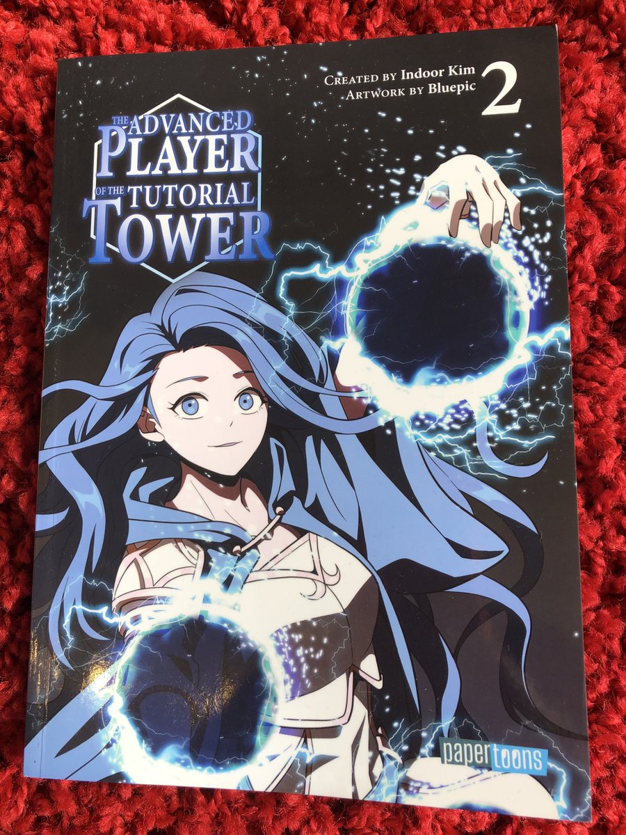 AsukaSeitou's tweet photo. Dungeons & Monster in der modernen Welt? Die gibt es in The Advanced Player of the Tutorial Tower von @papertoons_de ! 

Webtoons lesen sich für mich echt noch immer deutlich anders, als japanische Manga. Mir gefällt auf jeden Fall, dass sie komplett in Farbe sind, das erzielt irgendwie gleich eine ganz andere Wirkung. :3

Ich bin auf jeden Fall gespannt wie es weiter geht, aber meinen bisherigen Favoriten von Papertoons Aria und die Goldene Sanduhr hat diese Reihe aber NOCH nicht abgelöst. x3 

Falls ihr neugierig geworden seid, löchert mich gerne im Stream oder klickt oben auf den Tag.

#Werbung #Vtuber #GerVtuber