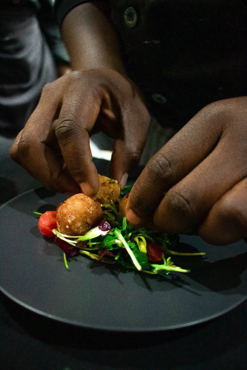 KitchenK_Food's tweet photo. POV :we catered at your Event😋

#Food #catering #Foodie https://t.co/CNoD27d0oK