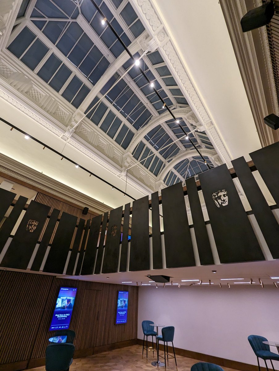 On the way home from my first ever #ESILDN. Met some awesome new people and saw a lot of old friends. 

I also attended the first ever ESI Film Festival at BAFTA 🤯 Looking forward to getting stuck into editing all of the footage that myself and the @hotdrop_gg team filmed 🎥