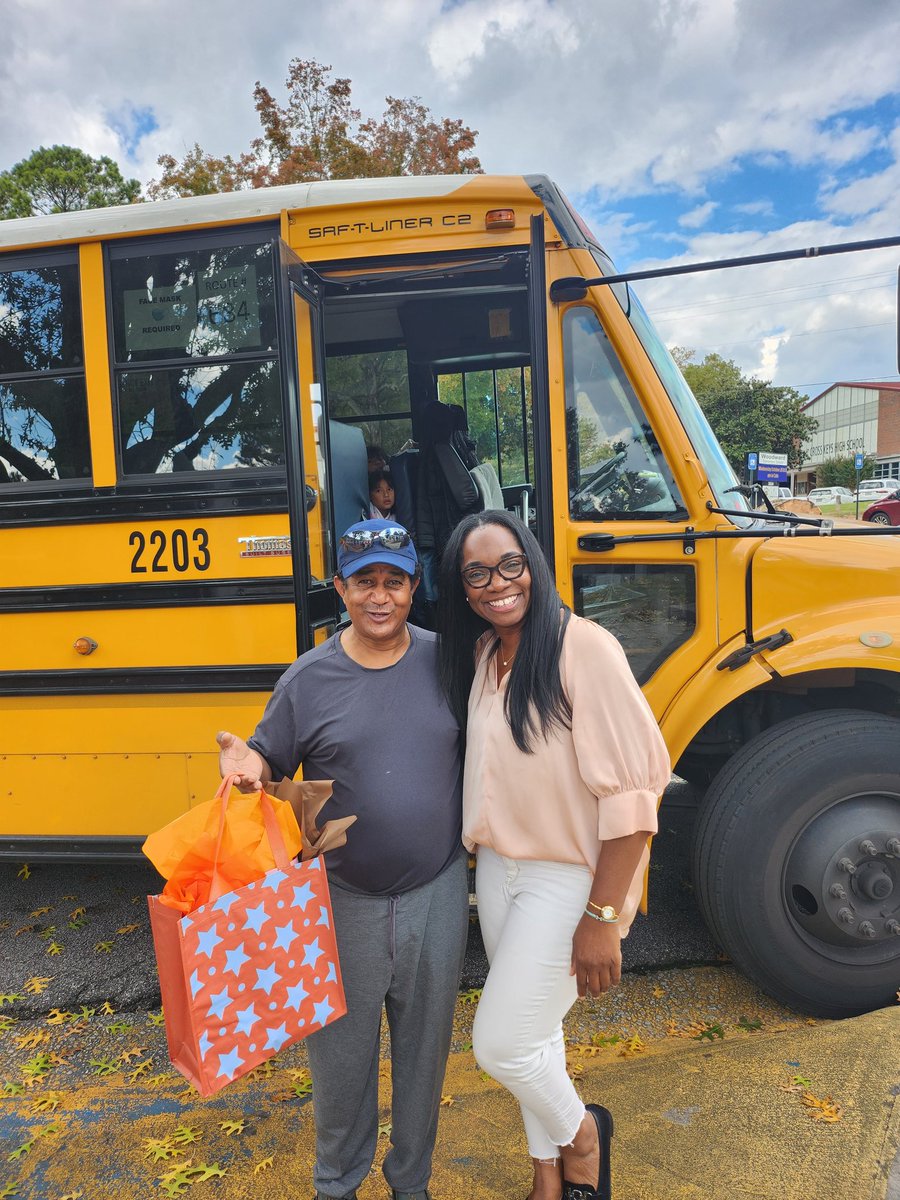 PrincipalDrH's tweet image. Still thanking our amazing #busdrivers!! We appreciate their dedication,  positivity, and being an asset to our school family ❤️. @Drive4DeKalb #ilovedcsd @WEWildcatNation