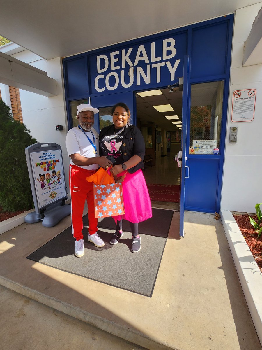 PrincipalDrH's tweet image. Still thanking our amazing #busdrivers!! We appreciate their dedication,  positivity, and being an asset to our school family ❤️. @Drive4DeKalb #ilovedcsd @WEWildcatNation