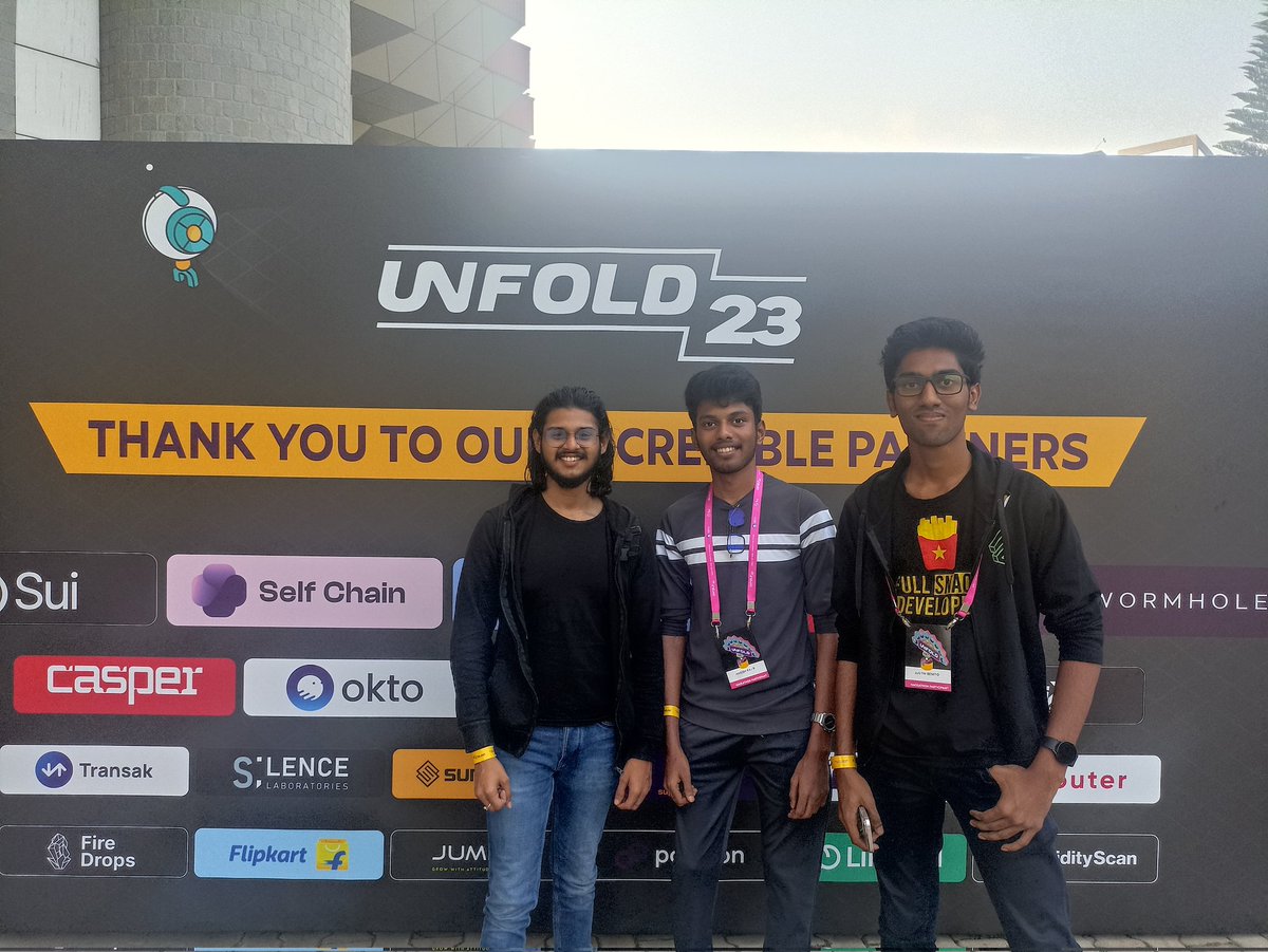 Pranavvtweet's tweet image. Was an amazing experience mentoring 100&apos;s of folks in #Unfold2023 by @CoinDCX to build on @routerprotocol  🔥

Amazing people 🔥. 10+ projects 💪 . #WEB3 is slowly taking over the world 🌎

On a mission to make the whole world Interoperable 🌎 🚀