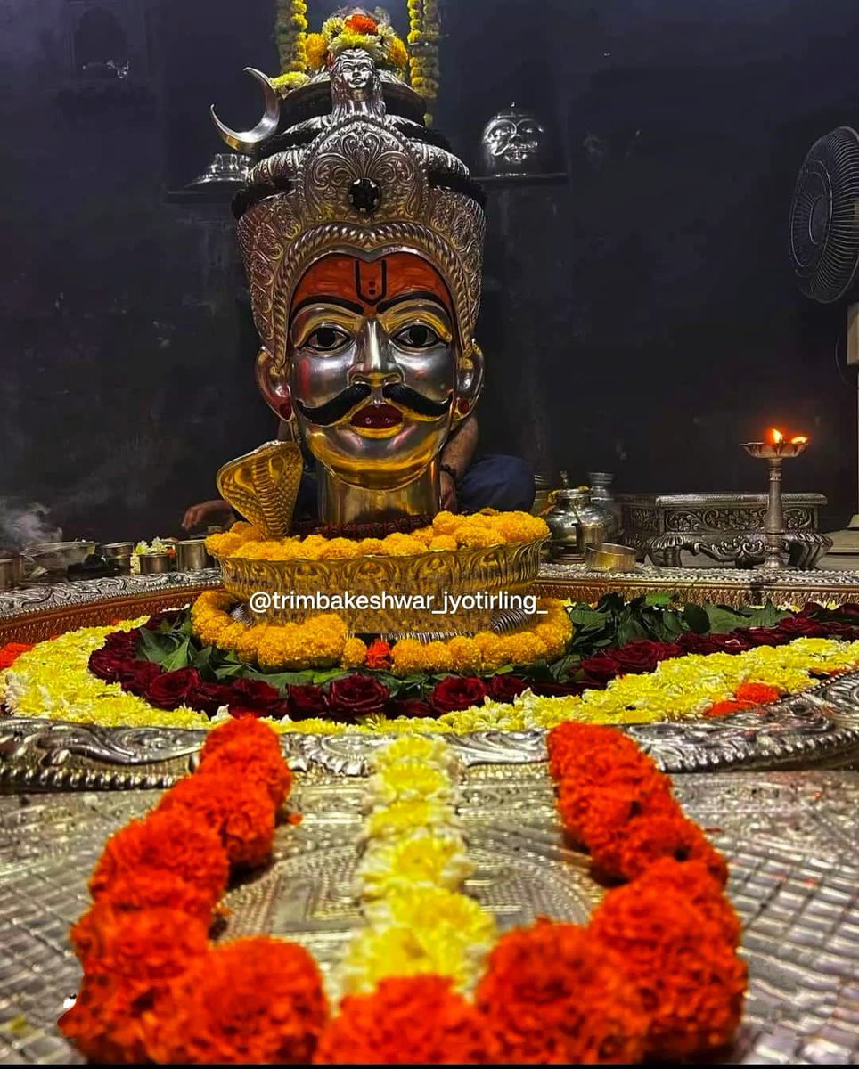 12Jyotirling's tweet photo. श्री त्रयम्बकेश्वर ज्योतिर्लिंग जी के प्रातःकाल के मंगल दर्शन 21.10.2023 https://t.co/HiqMiyGpU0