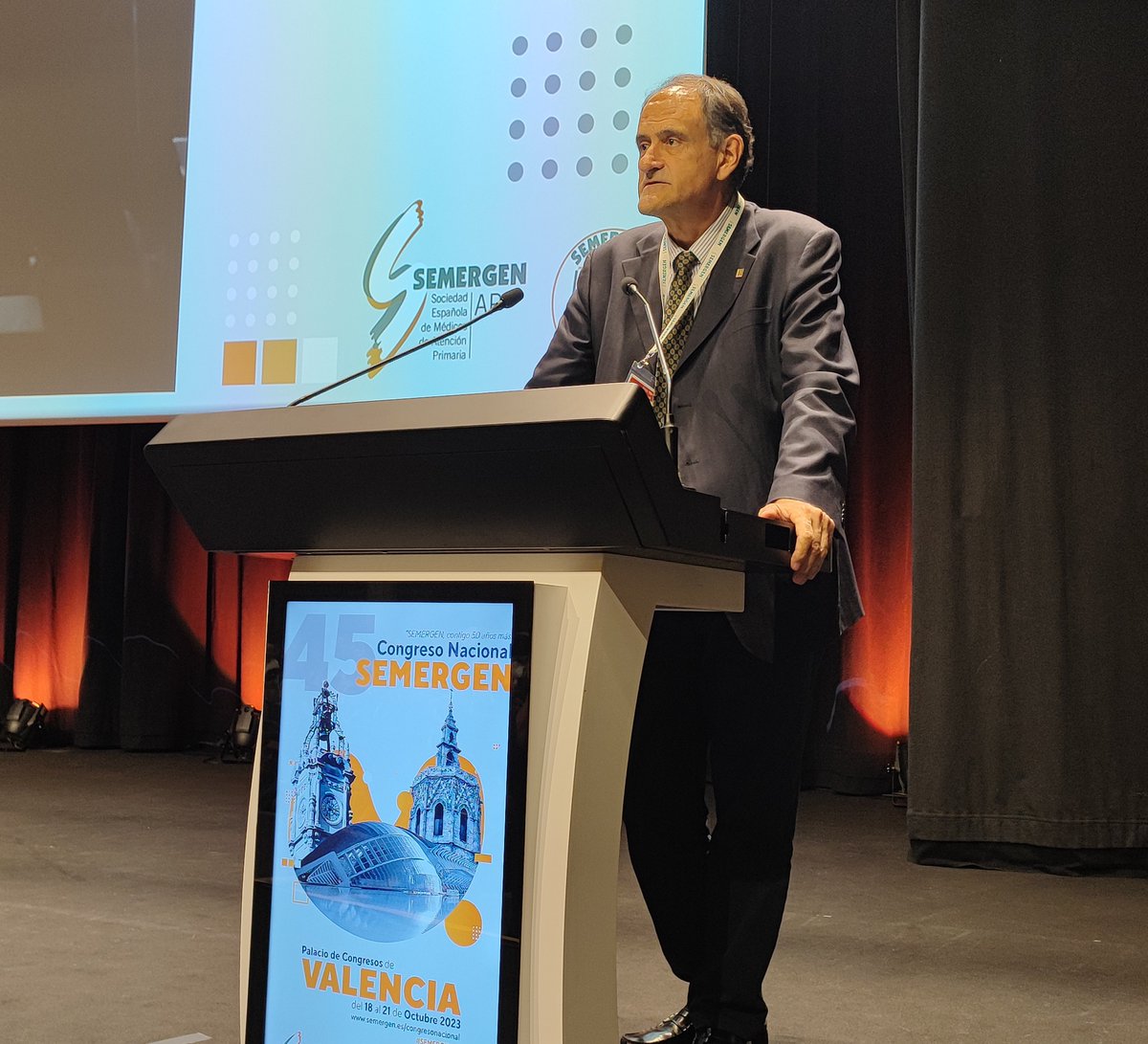 SEMERGENap's tweet photo. 🔈SEMERGEN está de ENHORABUENA 🎉

El Dr. José Polo, Presidente de SEMERGEN, anuncia en la Clausura del 45 Congreso Nacional @SEMERGENap la asociación de SEMERGEN con WONCA: World Organization of National Colleges, Academies and Academic Associations of General Practitioners/Family Physicians @WoncaWorld 

Es un gran reconocimiento para nuestra sociedad.

#SEMERGEN23 #MFyC #AtenciónPrimaria @semergen_INT @ZCorrecher