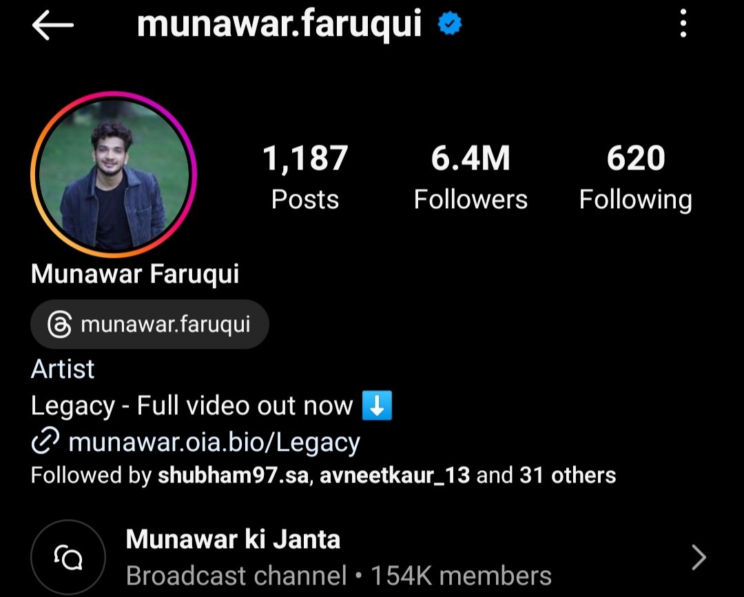 TrEnDTaLkS011's tweet photo. Contestant No. 2
#MunawarFaruqui in #BiggBoss17 house.
Instagram followers count #afterweek1
#BB17
#SalmanKhan https://t.co/rp4YKknyc5