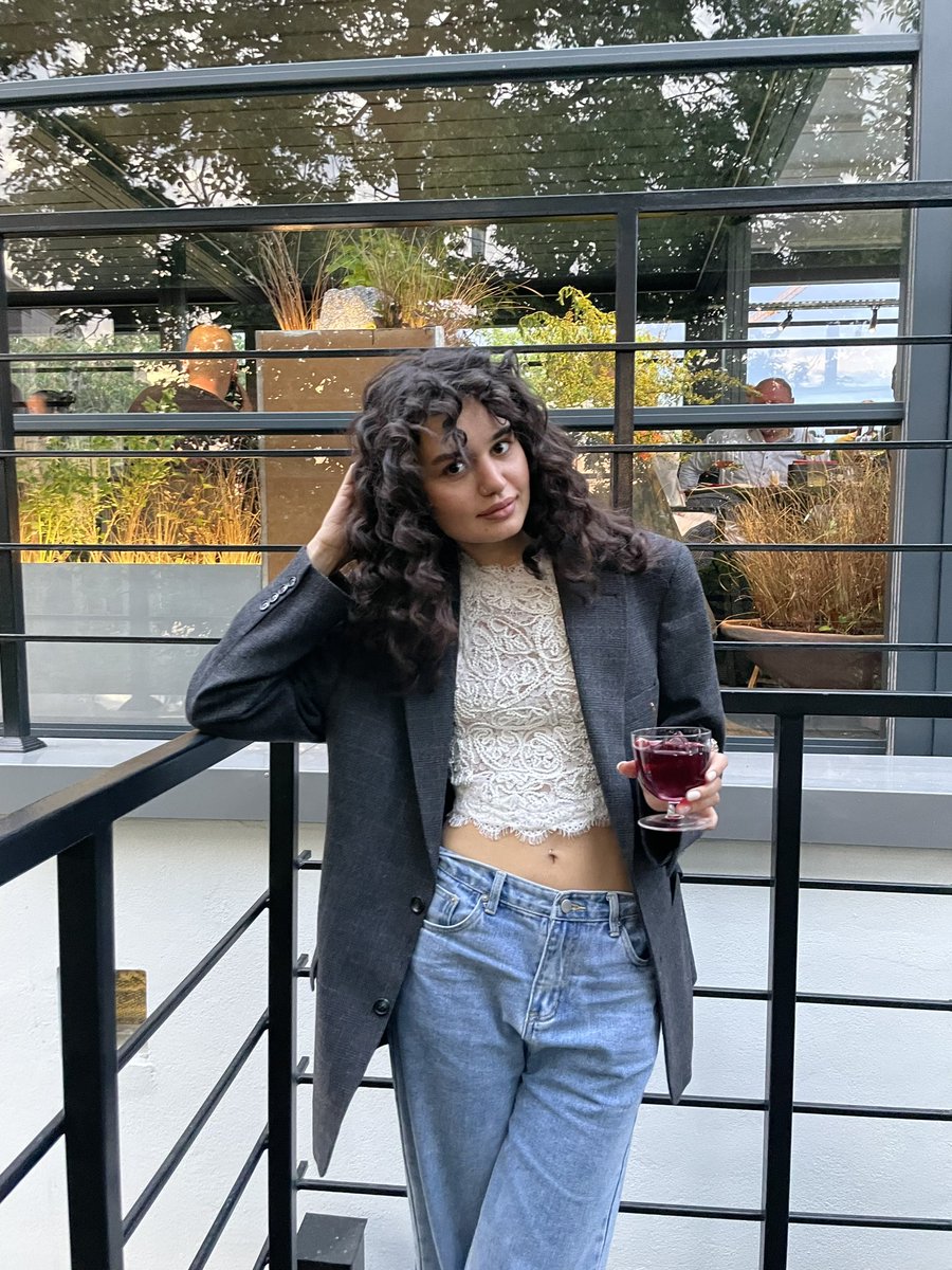 mashafalkk's tweet photo. 🍸я в маркетинге🥵 https://t.co/HNKVipexks
