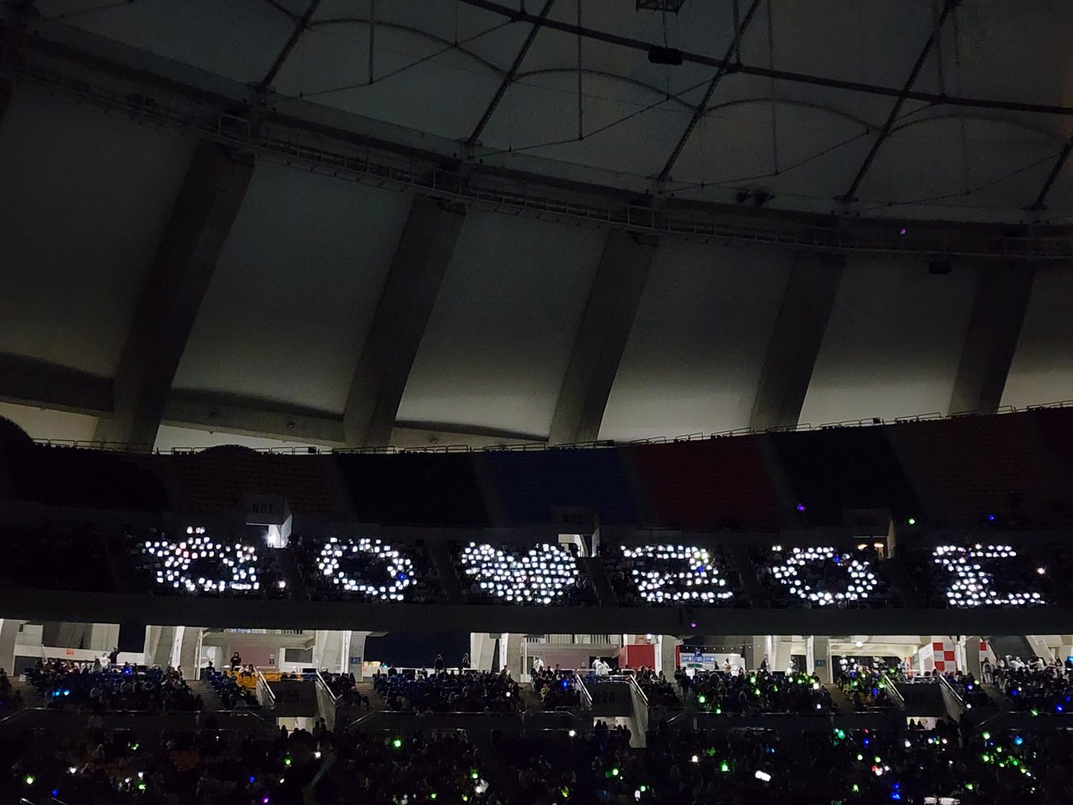 m00nlight_s2_'s tweet photo. 개쩐디야 https://t.co/BK6G6FKM9E