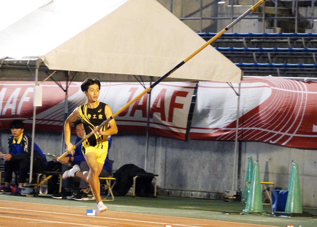 jaaf_official's tweet photo. 【#U18U16陸上大会 2日目】
◆U18男子 棒高跳✨結果
1位🥇#谷口海斗(高2)中京大中京高 5m02
2位🥈#橋爪蓮翔(高2)皇學館高 4m80
3位🥉#山本時来光(高2)金沢高 4m80
3位🥉#長野董也(高2)王寺工高 4m80
https://t.co/h4Umg9SKY7
#努力の先に生まれる感動 https://t.co/T90pJoftzM