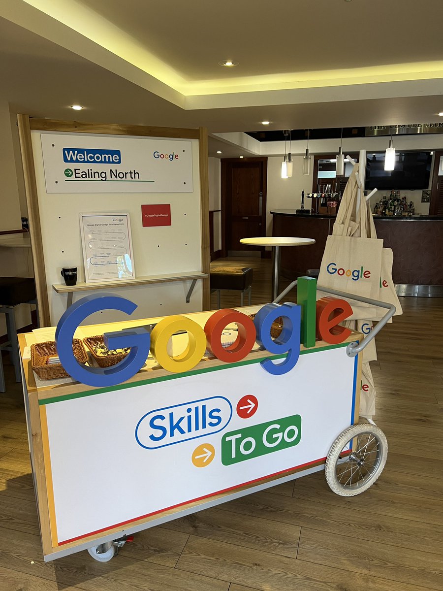 ContactusEaling's tweet image. Really useful #GoogleDigitalGarage session for small business owners in #Ealing yesterday - thanks to #EalingNorth MP @jamesmurray_ldn for bringing it to us at @ealingtfrugby

Clip is of Michael explaining how powerful video is for online communication youtu.be/xqjzhtNGWgU?si…