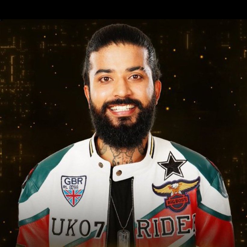 Adey652212's tweet photo. Who was More Sensible in Today Episode ???
 
Like - #MunawarFaruqui
Retweet - #AnuragDobhal

#BiggBoss17 #BB17 #BiggBoss
#Uk07Rider #Brosena #BabuBhaiya
#MunawarWarriors #MunawarKiJanta https://t.co/HcX1OIOKmG