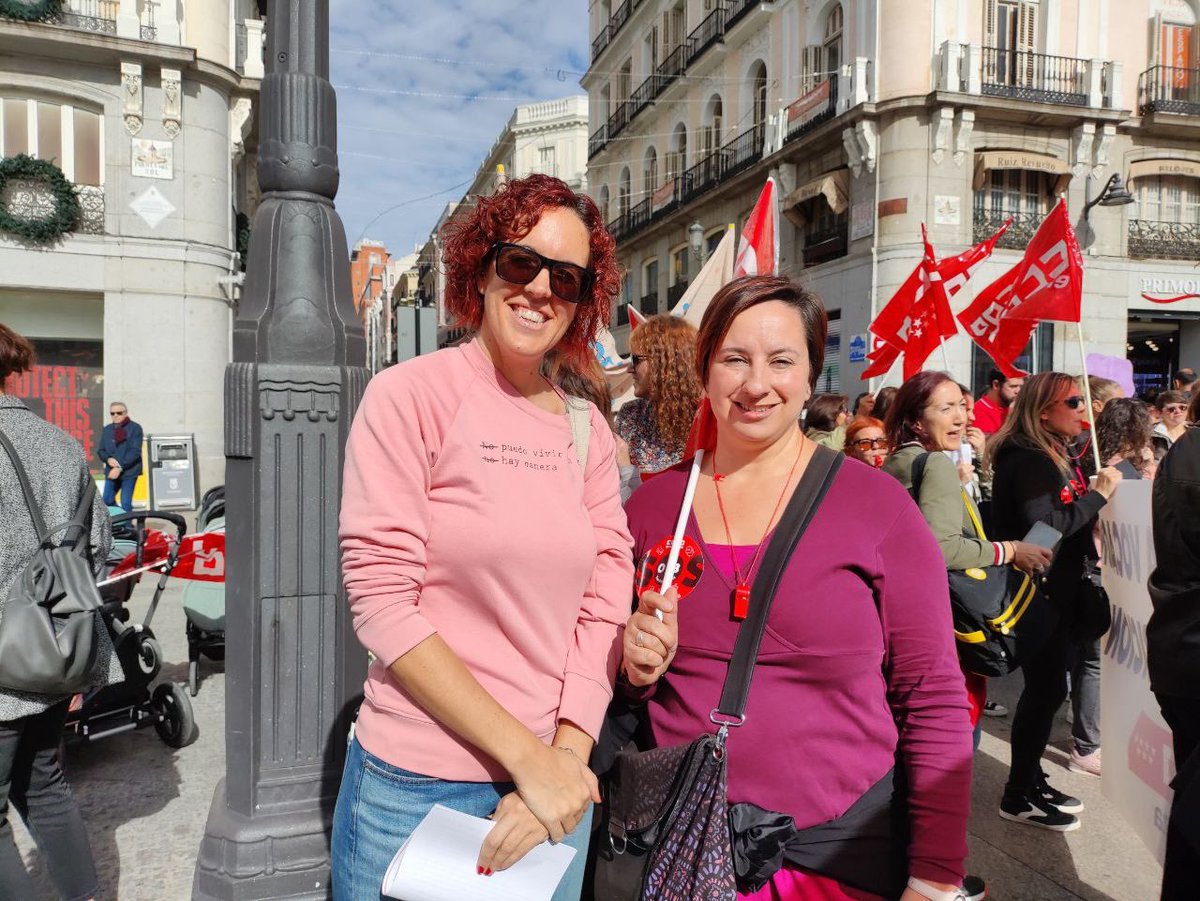 CCOOEducaMa's tweet photo. #EstáPasando📹
Concentración Escuelas Infantiles Kidsco👥
📣Contra los retrasos e impagos del salario

📲Comparte, reenvía  
⭕️⭕️PaseLoquePase   
#CCOOContigo  
#CCOOActúa 
👇 https://t.co/999gZxgYLk