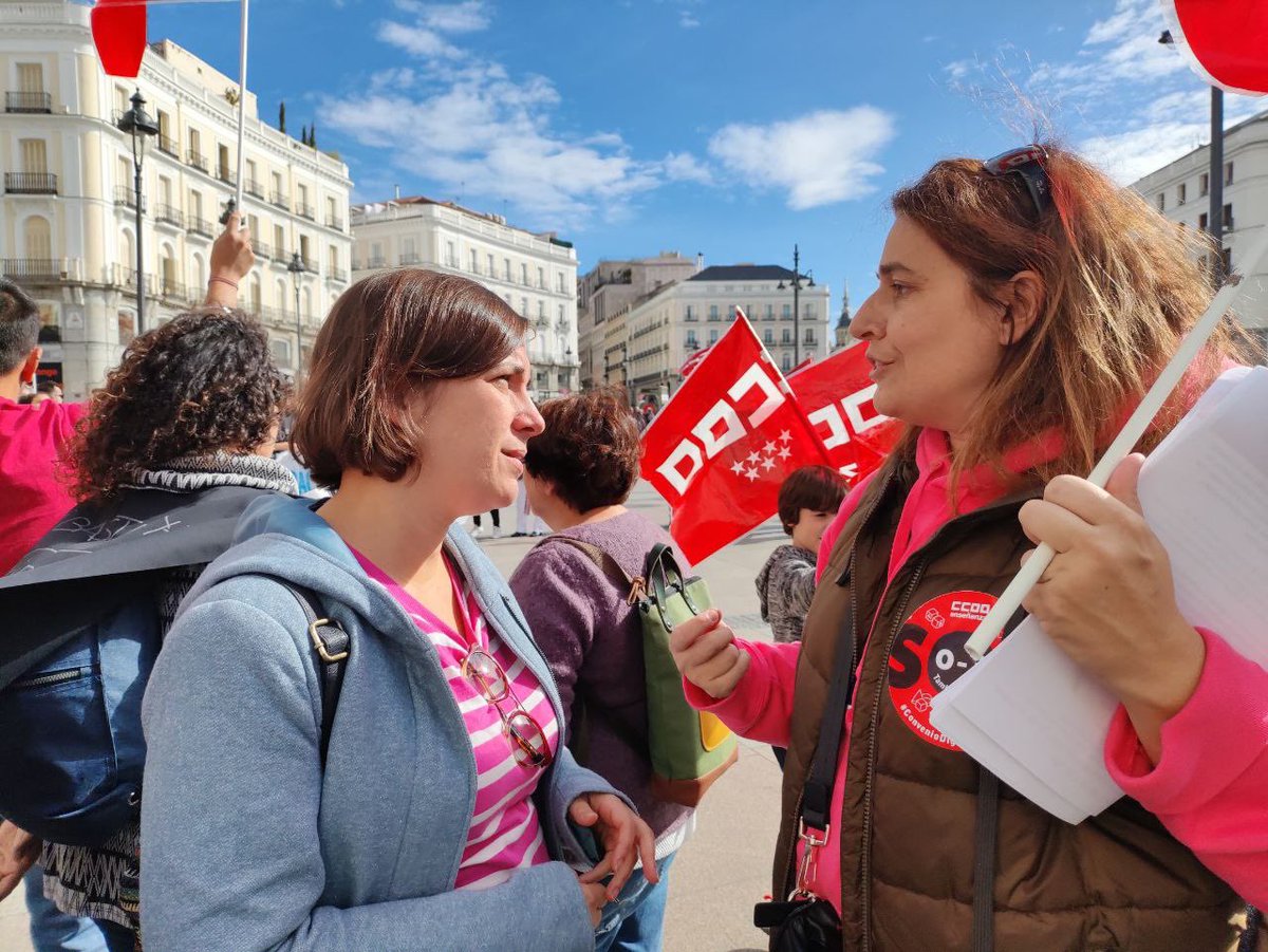 CCOOEducaMa's tweet photo. #EstáPasando📹
Concentración Escuelas Infantiles Kidsco👥
📣Contra los retrasos e impagos del salario

📲Comparte, reenvía  
⭕️⭕️PaseLoquePase   
#CCOOContigo  
#CCOOActúa 
👇 https://t.co/999gZxgYLk
