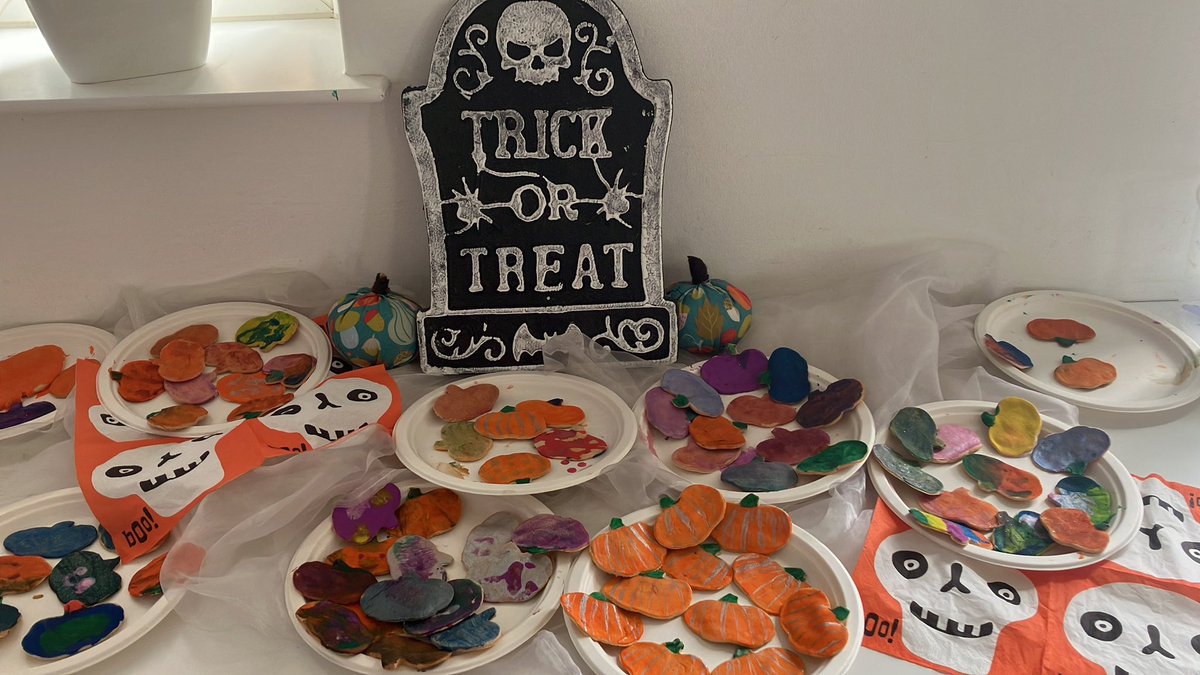 Getting creative with some salt dough pumpkins this week! 🎃 #murrellfamily #murrellhousecan