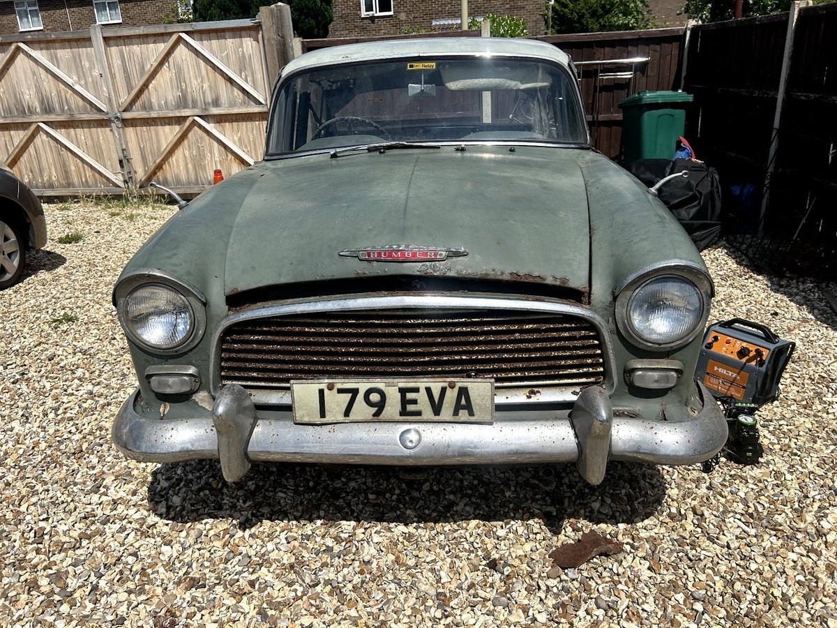 Retroprojects's tweet photo. 1962 Humber Hawk for total restoration
Ad - See eBay link >> https://t.co/OidVVMXnXw
#humberhawk #classiccar #classiccarforsale https://t.co/hqligBtvob