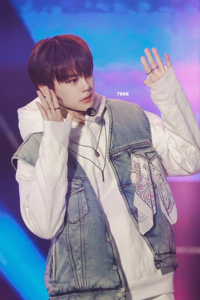 7866_GYUVIN's tweet photo. 231021 HQ

#KIMGYUVIN #김규빈
#ZEROBASEONE #ZB1 #제로베이스원 https://t.co/535EwwGS8g