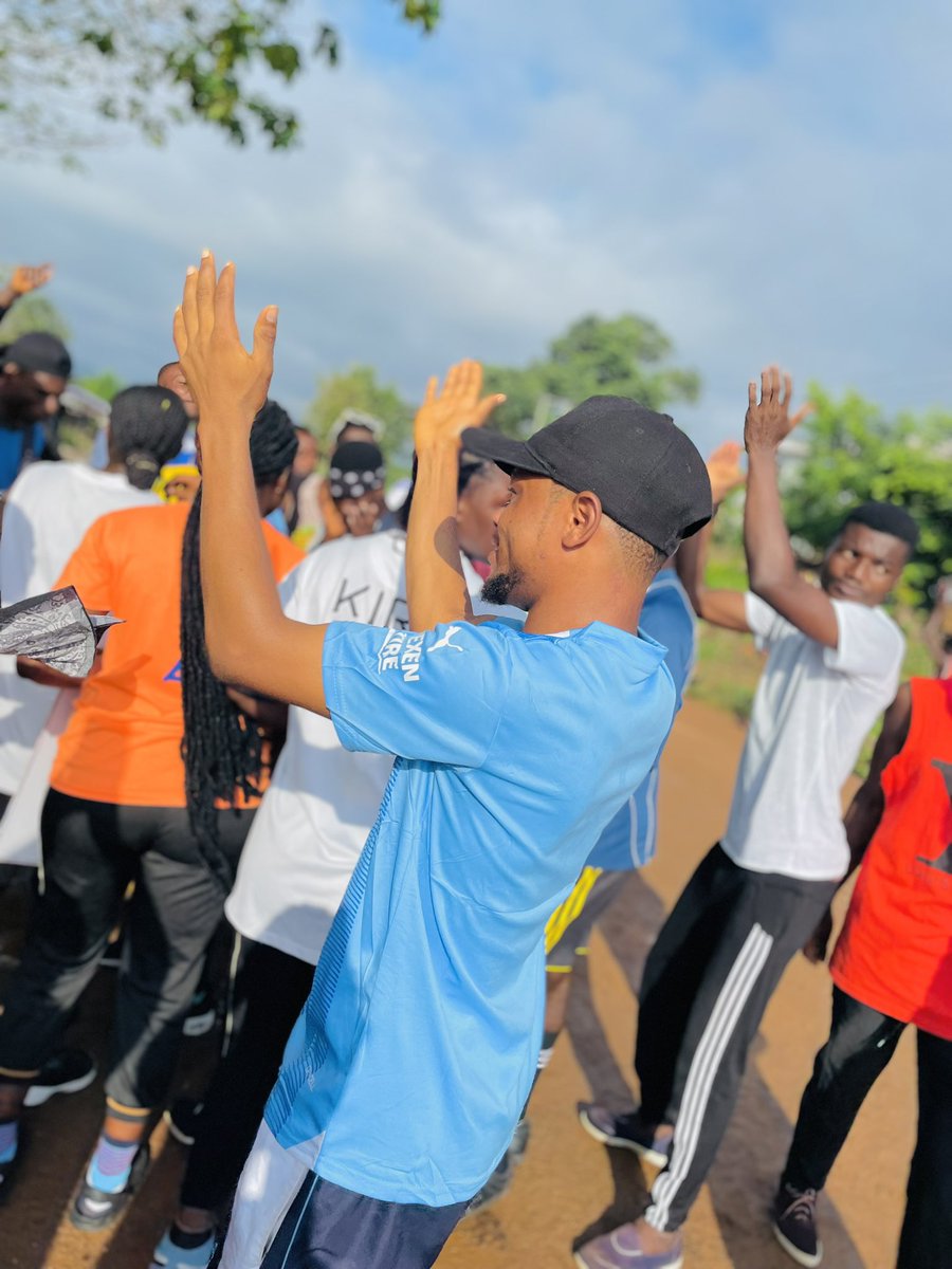 Our SRC President leading by example, stepping up for a healthier community. Join us as our leader joins the Health Walk – Together, we can make a difference! 🚶‍♀️👑 #SRCPresident #HealthWalkForChange