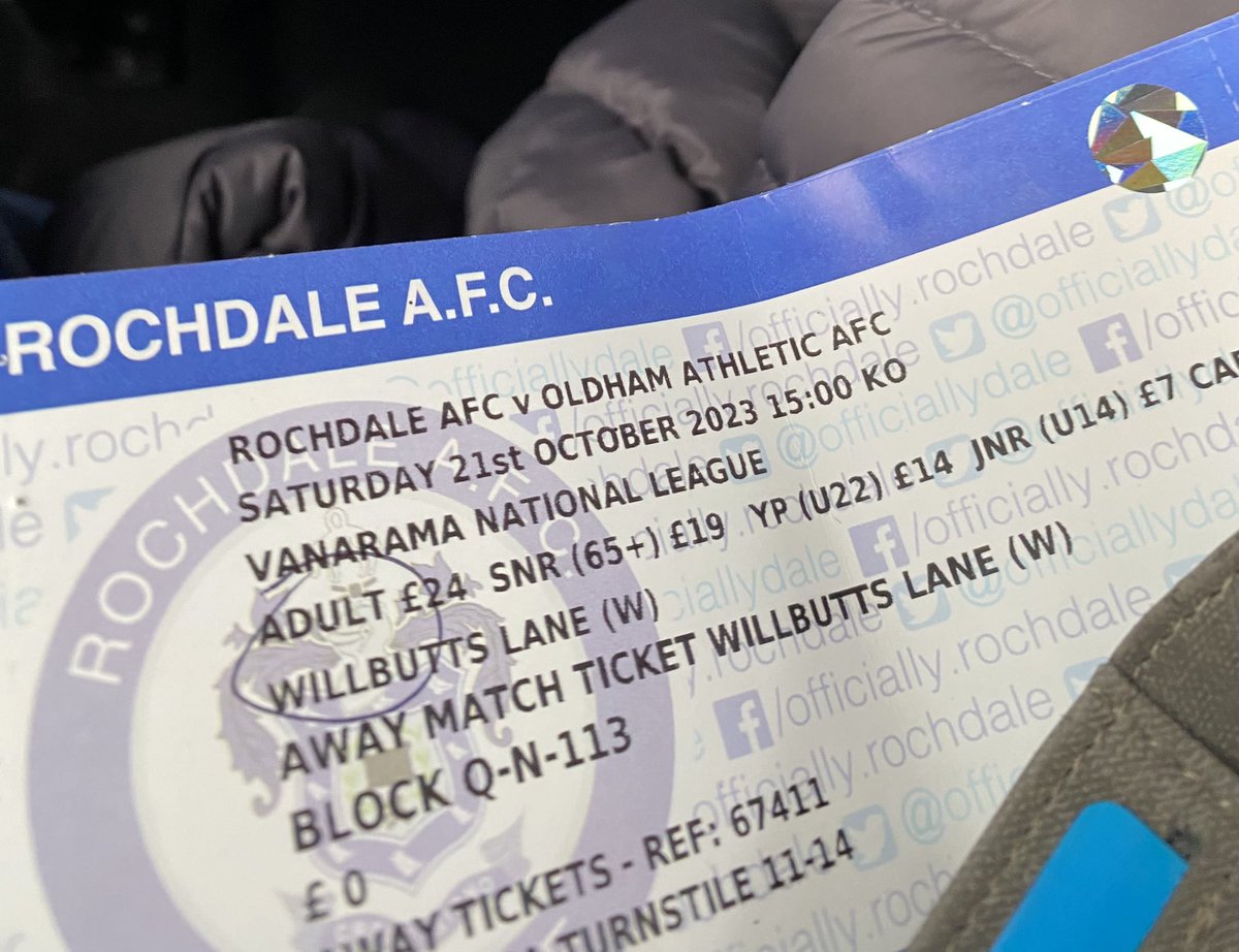 En route Rochdale to see <a href="/OfficialOAFC/">Oldham Athletic</a> smash Dogdale! With <a href="/onlyonestevo/">Phil</a> and <a href="/Whistlingdave1/">David Morris</a> COYB #oafc