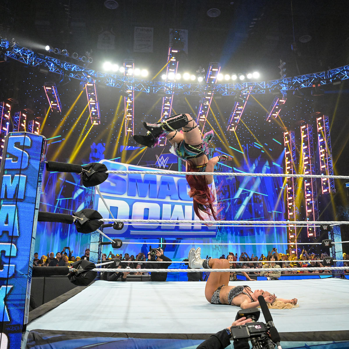 IyoSkySourceCOM's tweet photo. #Smackdown Digitals: https://t.co/naT0DjTidB
#IyoSky #GeniusOfTheSky #DamageCTRL #WWE 

(@Iyo_SkyWWE) https://t.co/eqPJ0pFGKQ