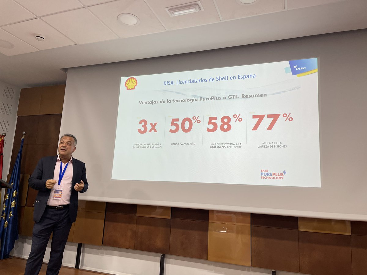 FEMEPA_LP's tweet photo. David Duran, en representación de #DISA, patrocinador oficial del congreso #Asintrauto en @Femete por el 45° aniversario de @ASINTRATENERIFE 

🗣️ “Transición Energética: adaptándonos a los cambios de movilidad”

@FundacionDISA https://t.co/7WNifsBL9r