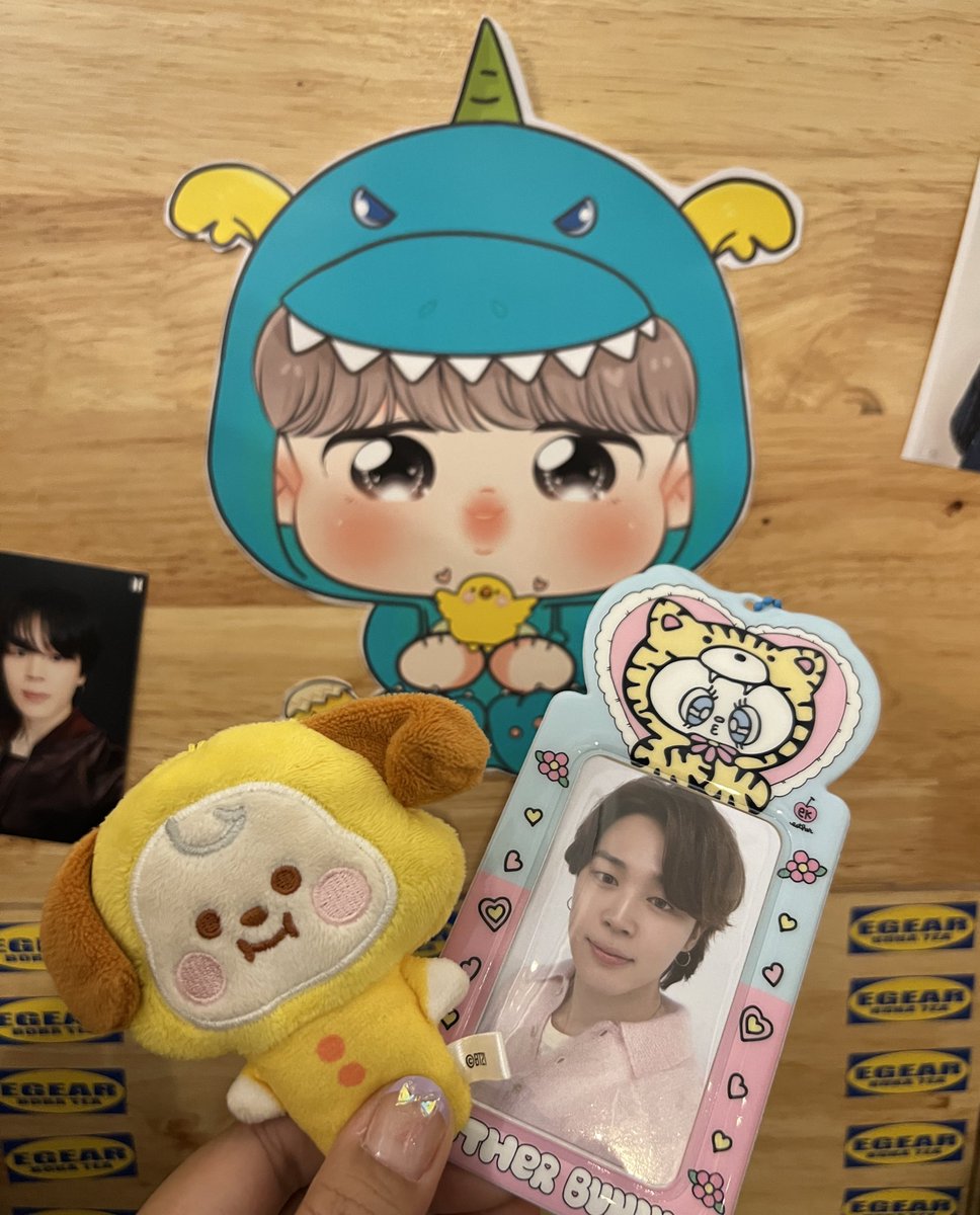 •ᴗ• 𝕂.𝕋ⓐⓔ𝕙𝕍🐻｡ ༘˚ tweet media